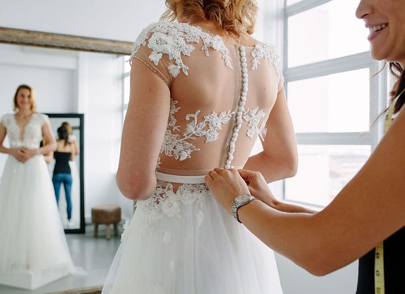 Tips to Adjust with Shapewear under Wedding Dress